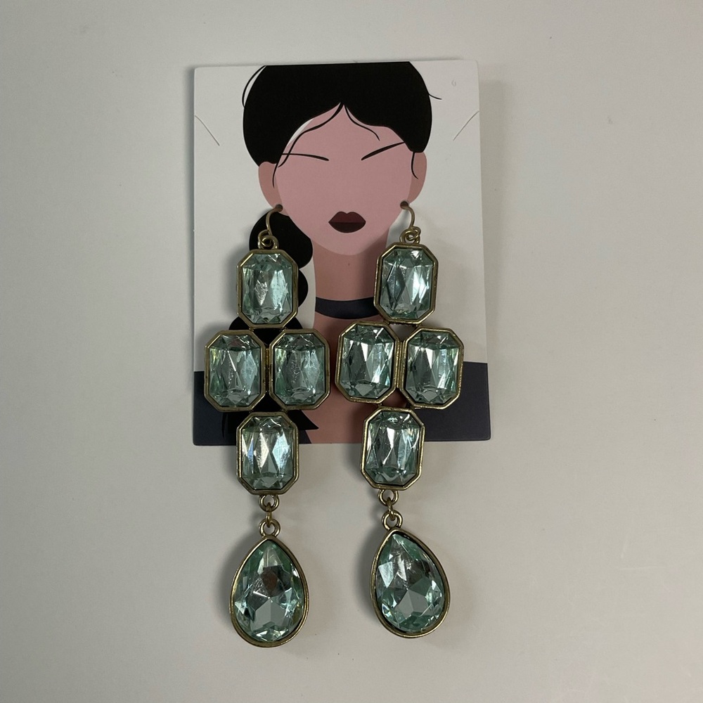 Gorgeous Mint Green Crystal Statement Dangle Earrings —  Teardrop